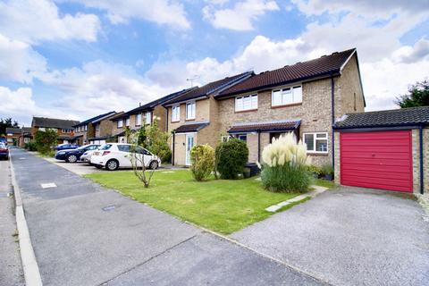 52 Juniper Way, Romford, RM3 0XL