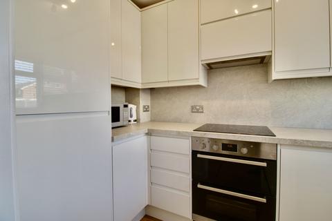 52 Juniper Way, Romford, RM3 0XL