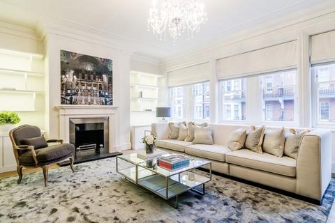 3 bedroom apartment to rent, 65 Duke Street, London W1K