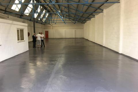 Distribution warehouse to rent, 166 Feltham Rd Ashford TW15 1YQ