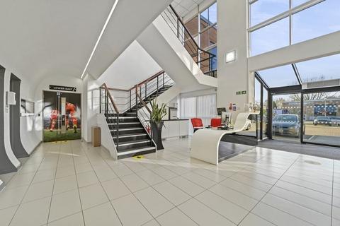 Office to rent, Plane Tree Cres Feltham TW13 7JJ