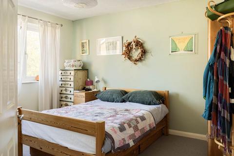 2 bedroom maisonette for sale, Rowntree Road, near the Green