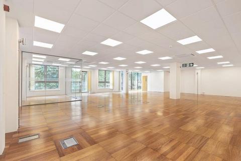 Office to rent, 11 Hoxton Sq London N1 6NU