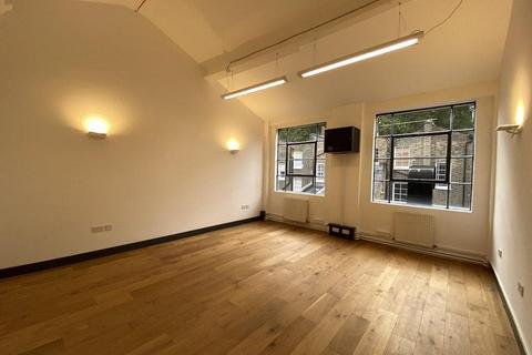 Office to rent, 190A New North Rd London N1 7BS