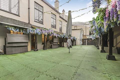 Pub for sale, 93 High St Brentwood CM14 4RR