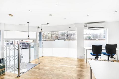 Office to rent, 2 Lant St London SE1 1QR