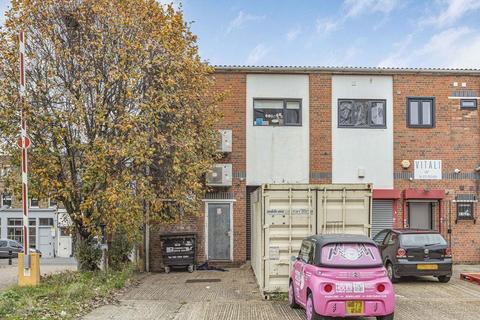 Retail property (high street) for sale, 472 Hackney Rd London E2 9EQ
