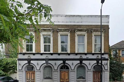 Pub to rent, 36 Lauriston Rd London E9 7EU