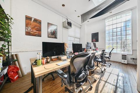 Office to rent, 38 Kingsland Rd London E2 8DD