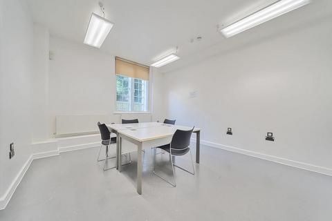 Office to rent, 29 Peckham Rd London SE5 8UA