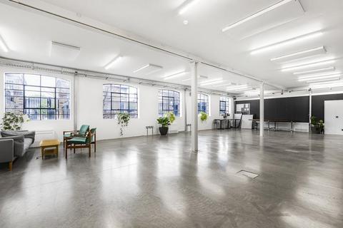 Office to rent, 96 De Beauvoir Rd London N1 4EN