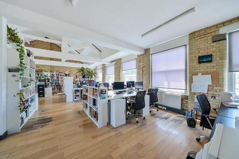 Office to rent, 83-95 Shepperton Rd London N1 3DF