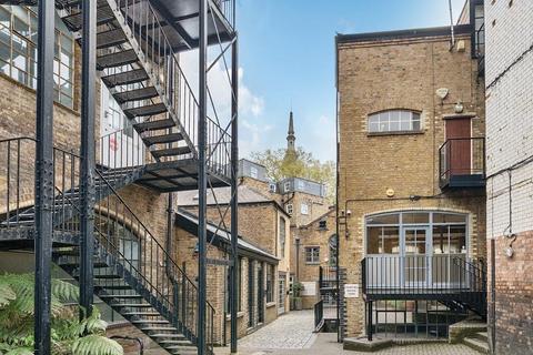 Office to rent, 15 Hackney Rd London E2 7PR