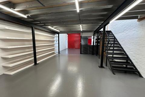 Warehouse to rent, Eckersley Rd Chelmsford CM1 1SL