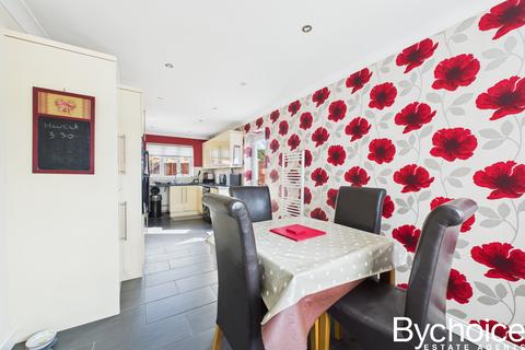 4 bedroom detached house for sale, Grenadier Road, Haverhill, Suffolk