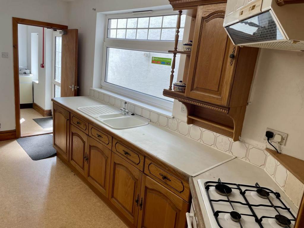 Kitchen 3