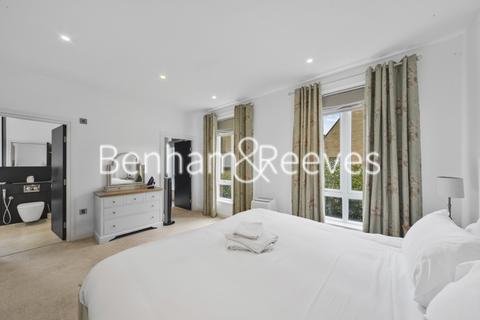 5 bedroom apartment to rent, Ashchurch Grove, Hammersmith W12