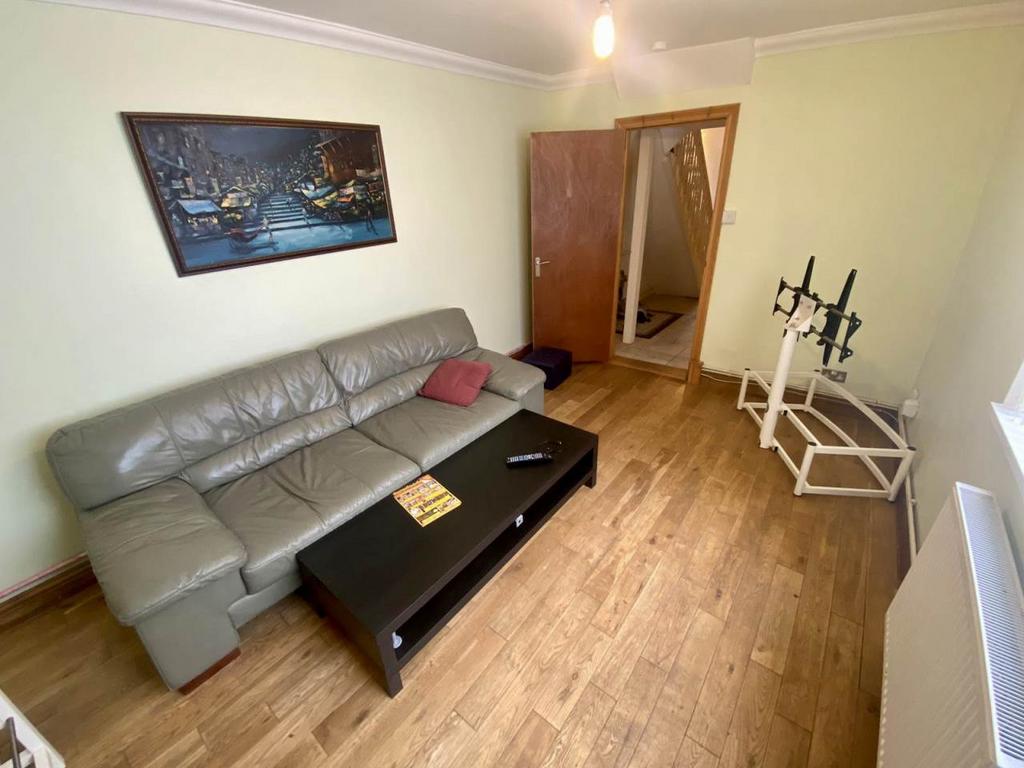 Lounge 2