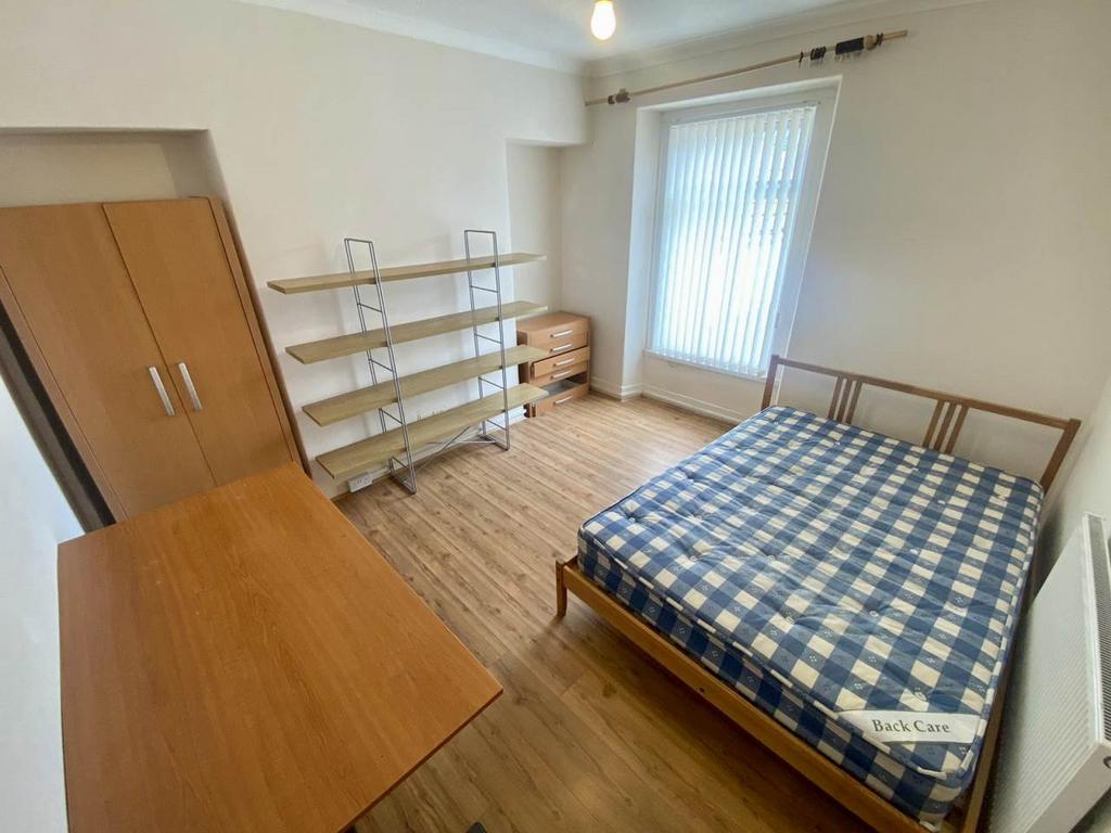 Bed 1, 1