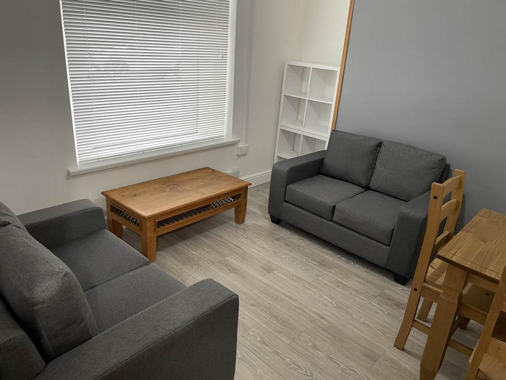Lounge 1