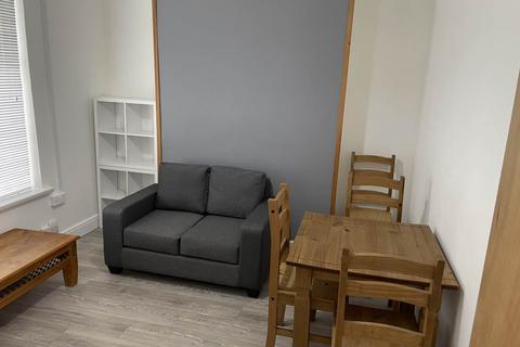 4 bedroom house to rent, Glamorgan Street, Sandfields, City Centre, , Swansea