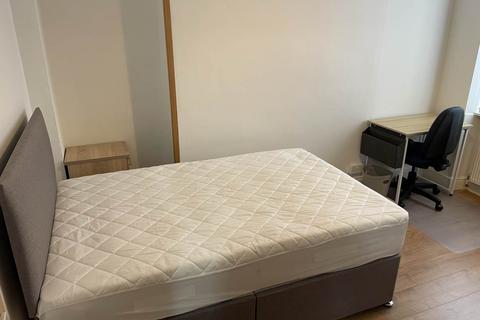 4 bedroom house to rent, Glamorgan Street, Sandfields, City Centre, , Swansea