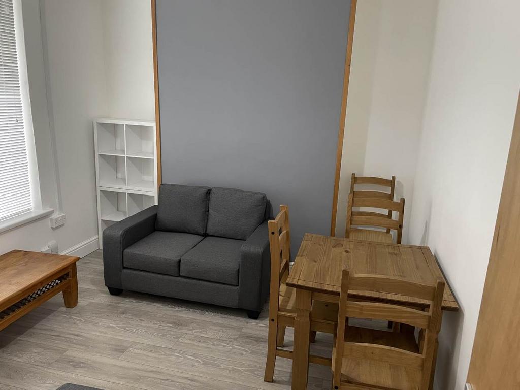 Lounge 2