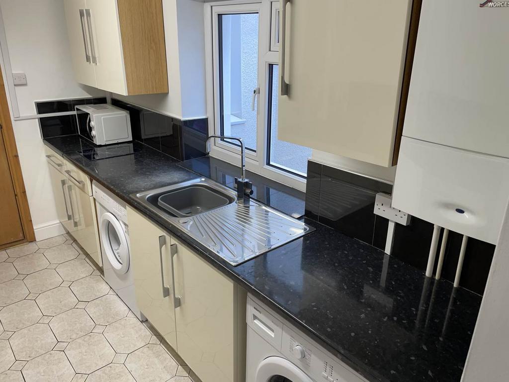 Kitchen 2