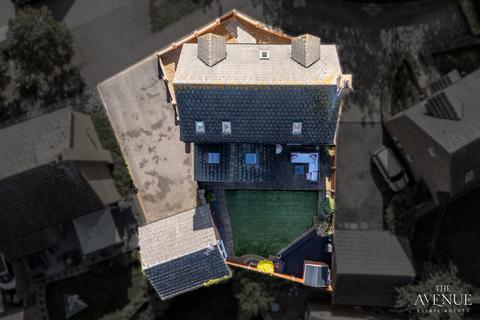 undefined, Windermere Drive, Higham Ferrers, NN10 8NN