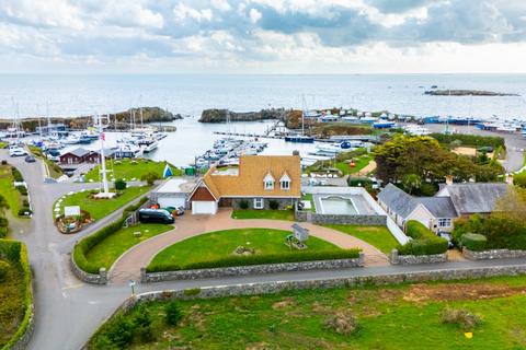 St. Magloire Lane, Vale, Guernsey