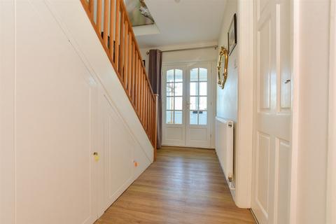 25 Crabble Lane, Dover, CT17 0LS