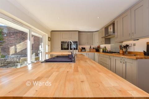 25 Crabble Lane, Dover, CT17 0LS