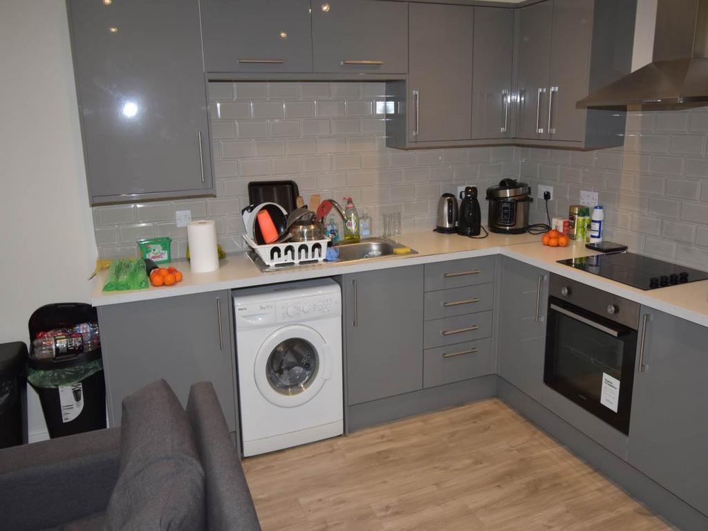 Kitchen 2