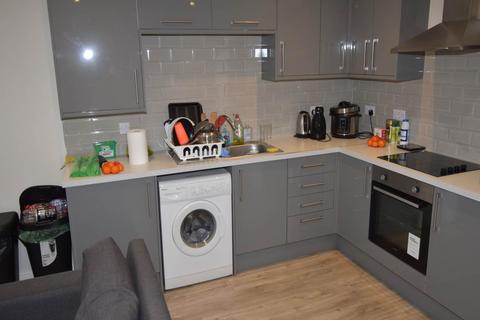 3 bedroom flat to rent, Gwydr Crescent, Uplands, , Swansea