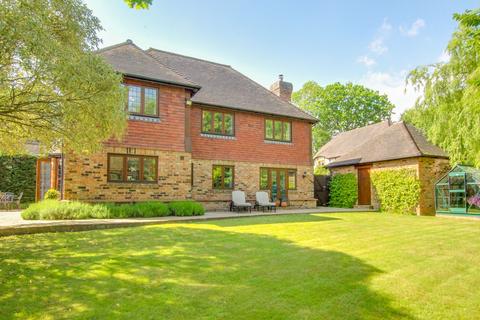 undefined, 4 Highview Place, Wivelsfield Green, Haywards Heath  RH17 7RZ