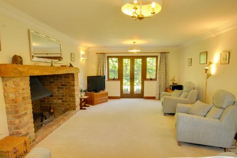 undefined, 4 Highview Place, Wivelsfield Green, Haywards Heath  RH17 7RZ