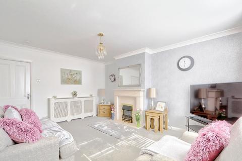 32 Buckingham Drive, Middlesbrough, TS6 0QE