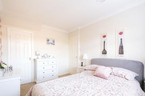 32 Buckingham Drive, Middlesbrough, TS6 0QE