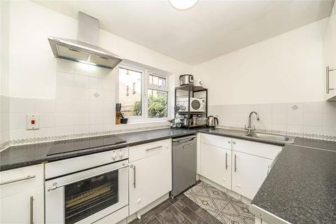 1 bedroom flat for sale, Gables Close, Lee, SE12