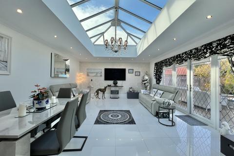 2 bedroom bungalow for sale, Victoria Road West, Cleveleys FY5