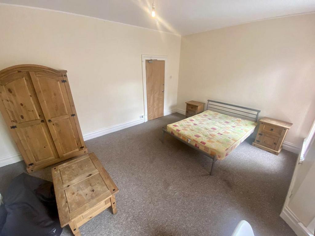 Bed 5, 2