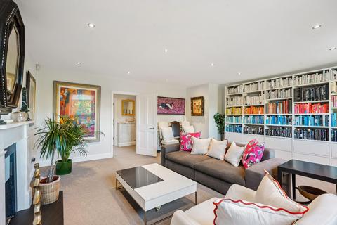 2 bedroom flat for sale, Onslow Square, South Kensington, London, SW7