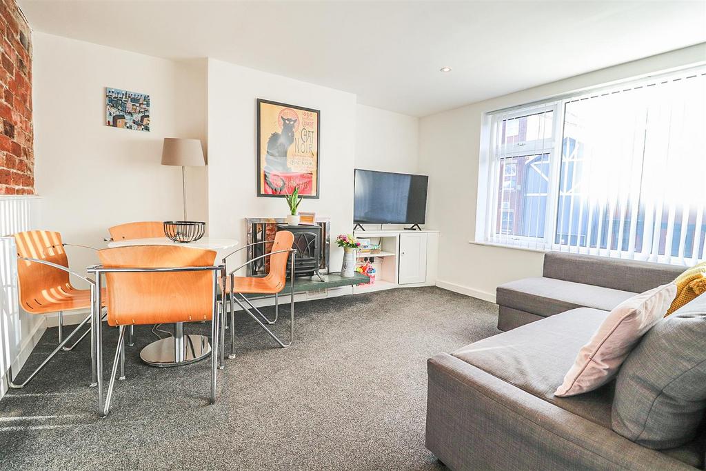 Living/Kitchen