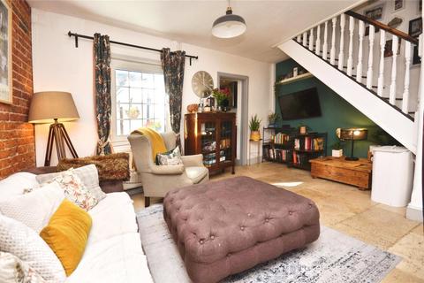 3 bedroom terraced house for sale, St Johns Street, Buckinghamshire HP20