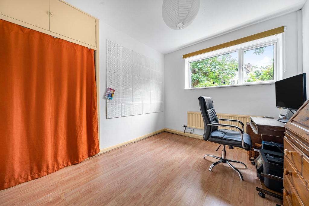 Bedroom/Study