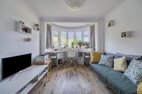 undefined, Dukes Avenue, Richmond, TW10