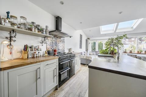 177 Dukes Avenue, Richmond, TW10 7YH