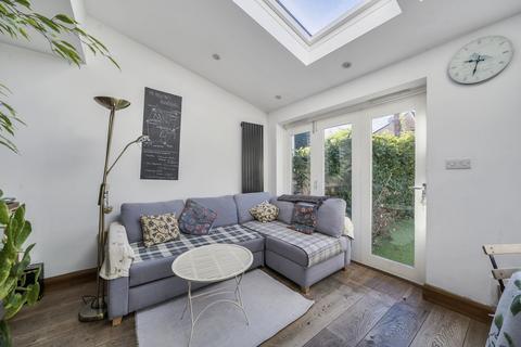 177 Dukes Avenue, Richmond, TW10 7YH