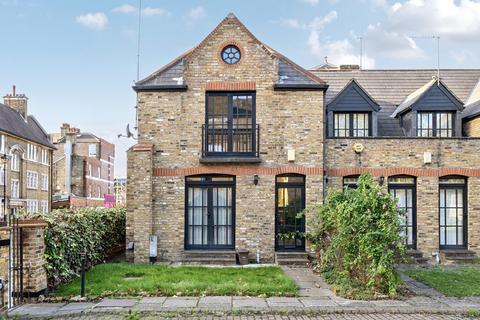 undefined, Liverpool Grove, London, SE17