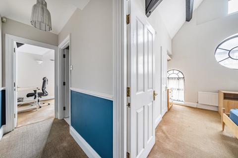 7, Malvern House, 1a Liverpool Grove, London, SE17 2JJ